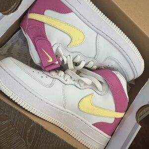 Nike Air Force 1 MID girl